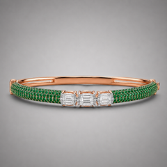 The Emerald Radiance Moissanite Bracelet
